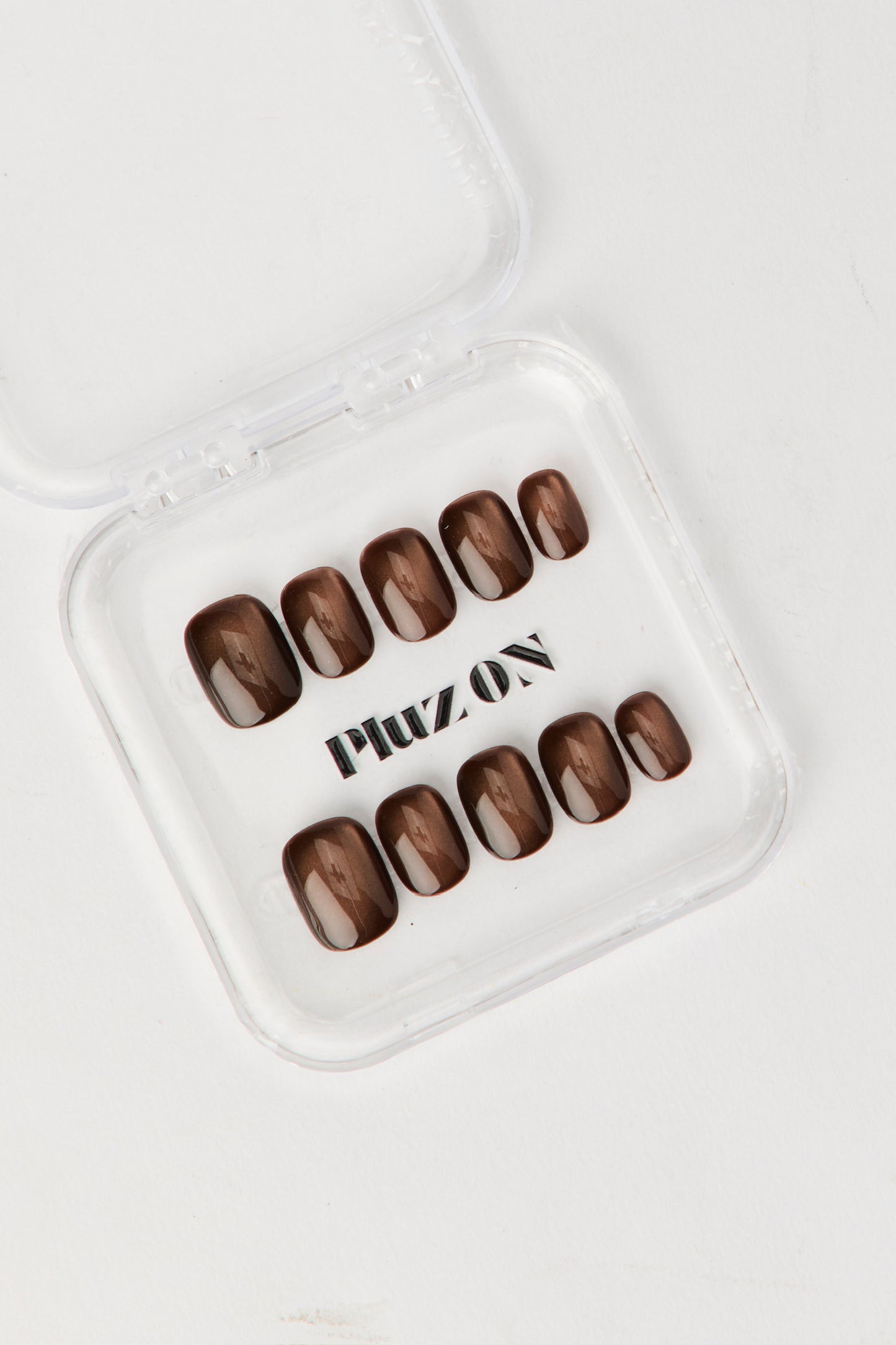 CatEye- Winery Short