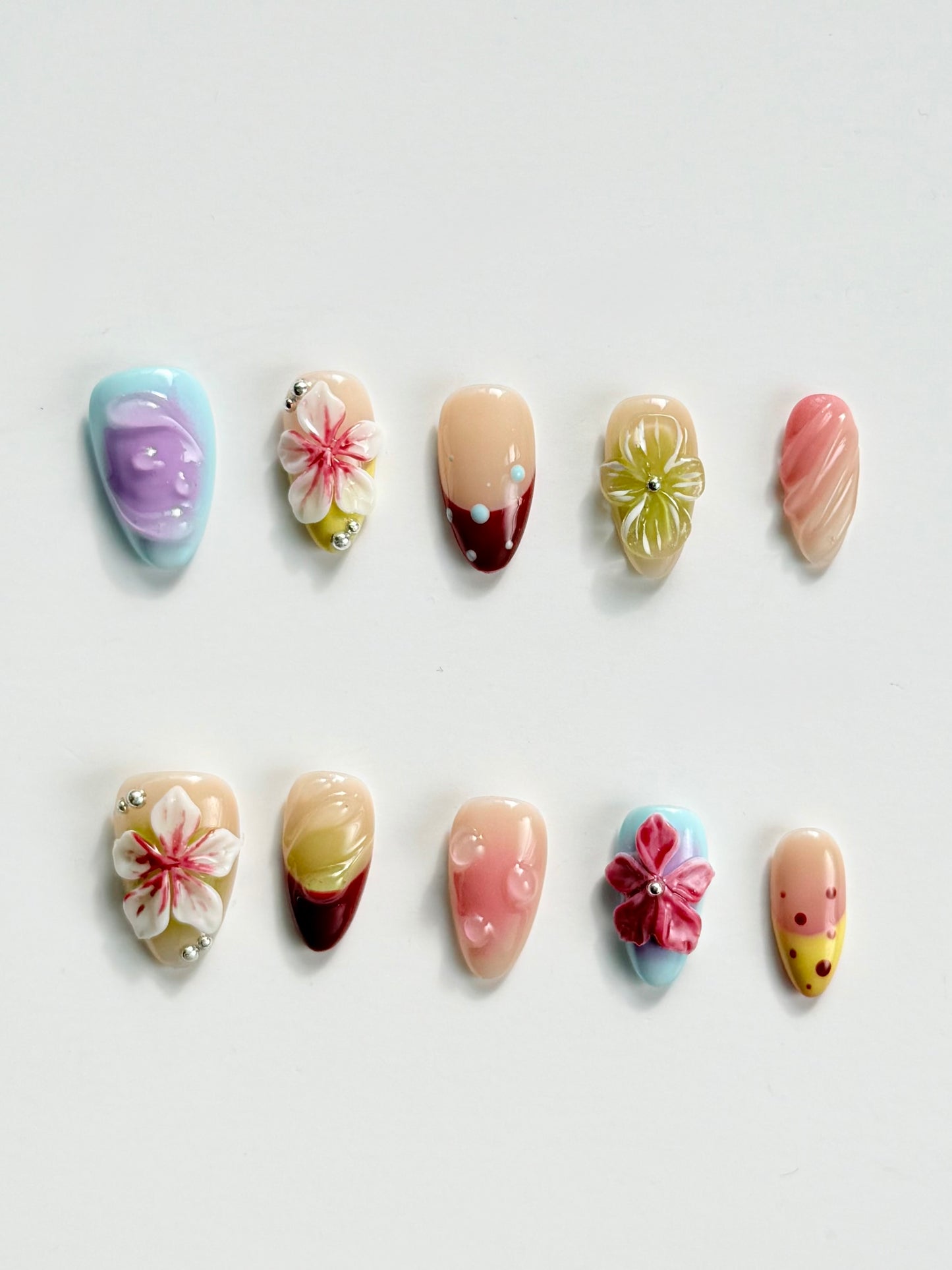 Dotty Dahlia(Mid Almond)