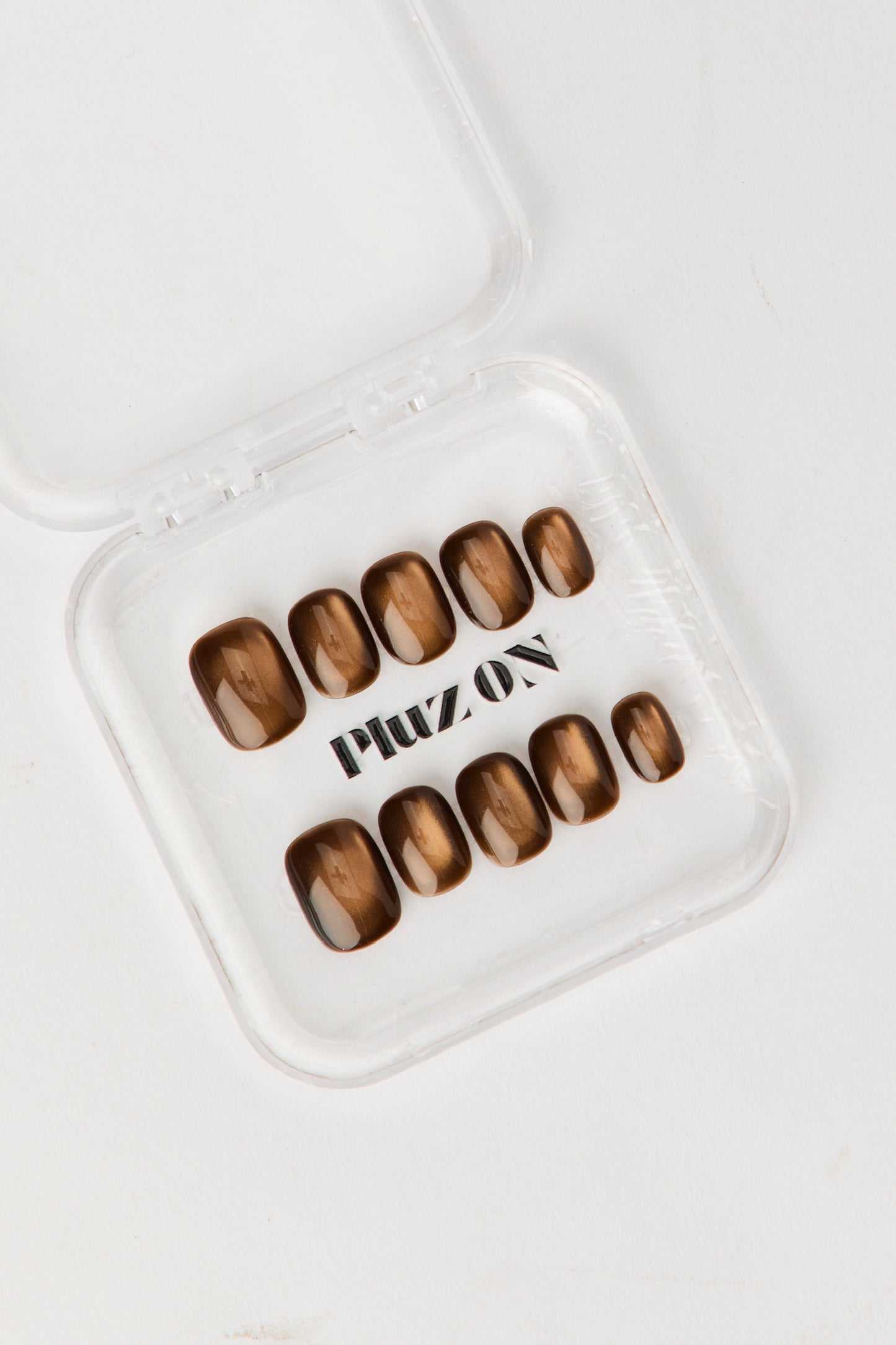 CatEye- Winery Short