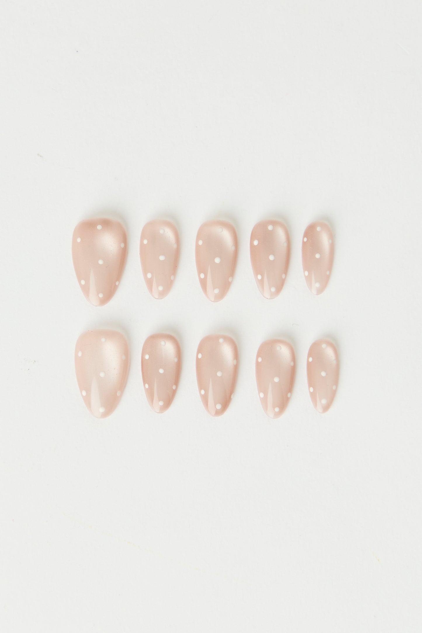 CatEye-Blush Dotty Almond